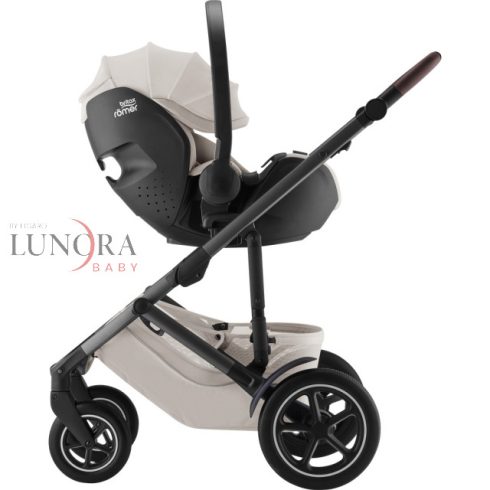 BRITAX RöMER Smile 5Z Comfort Lux babakocsi bundle szett (Smile 5Z babakocsi + mózeskosár + Baby-Safe Pro) Soft Taupe