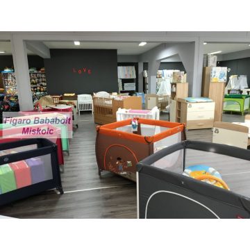 Utazóágyak, járókák...